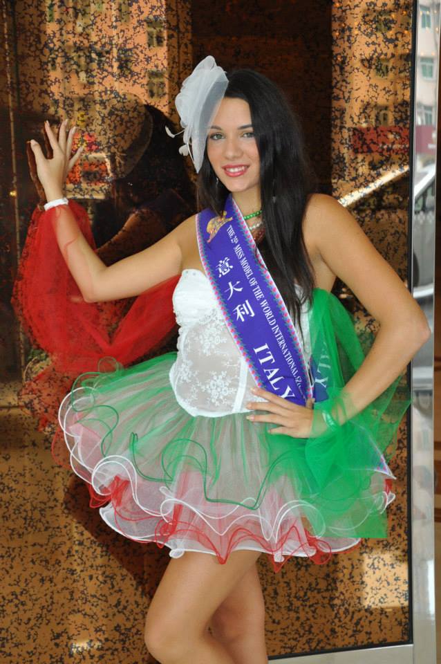 Tre stilisti salentini vestono un’italiana per Miss Model of the World