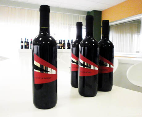 Freccia Rosso, un vino per chiedere al Governo di riconnettere la Puglia