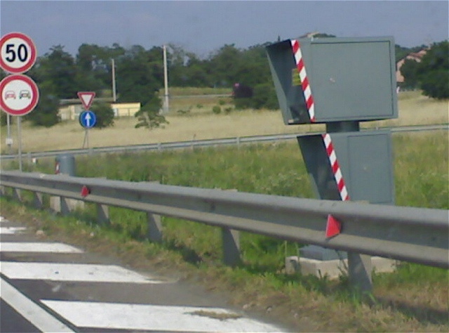 Circolazione stradale. Non basta il verbale che attesta che l’autovelox era visibile