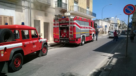 SAVA. Incendio: la termocoperta dà fuoco alla camera da letto. Intervenuti immediatamente i Vigili del Fuoco di Manduria