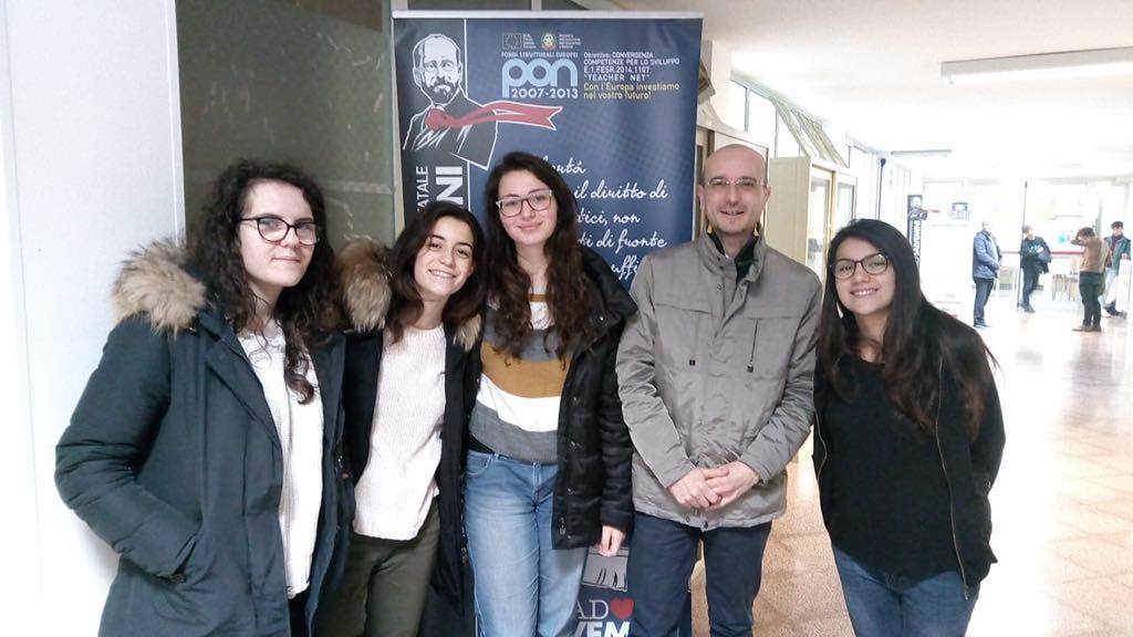 GRANDE PLAUSO ALLE OLIMPIADI REGIONALI DI FILOSOFIA PER GLI STUDENTI DEL LICEO DE SANCTIS GALILIEI